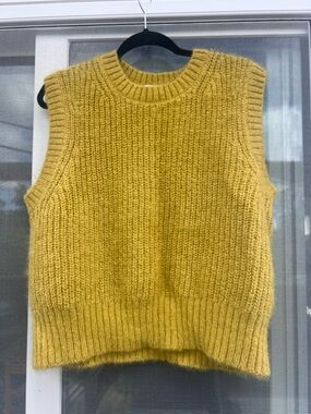 COS Yellow Ribbed Knit Sleeveless Mohair sweater Vest